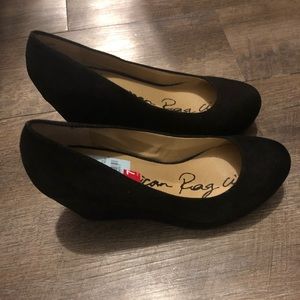 American Rag suede wedges